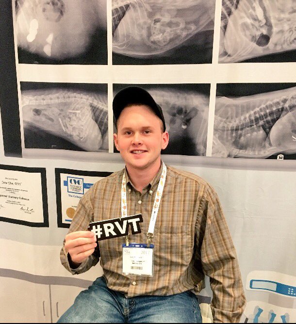 The_OAVT's tweet photo. RVT Taylor showing his #rvtpride at #ovma2017. @t_hodgins_23 @OnVetMedAssoc https://t.co/BAmVHVaXF9