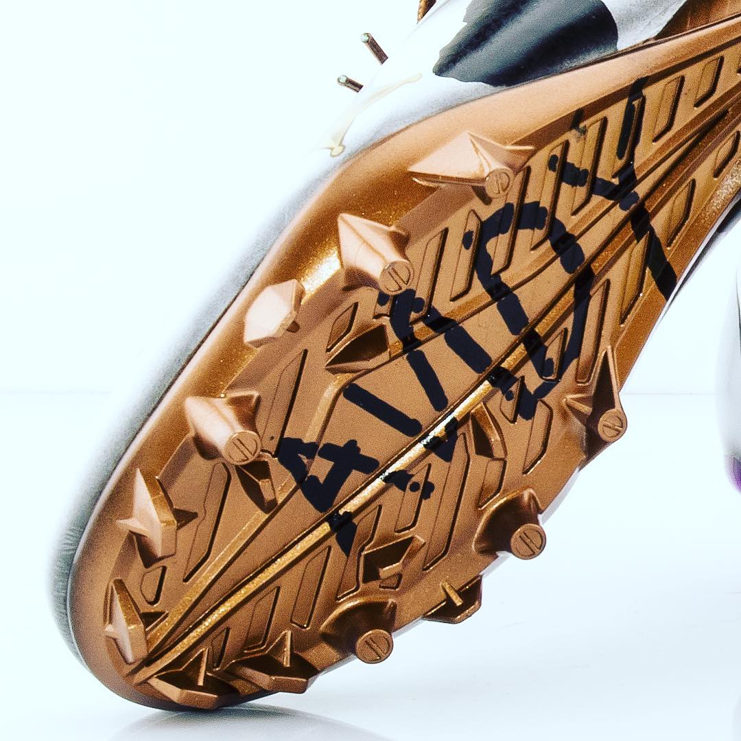 brkicks's tweet photo. To infinity and beyond

@OBJ_3’s custom Toy Story cleats for #ProBowl by @k_obrand https://t.co/35xxnZUpVc