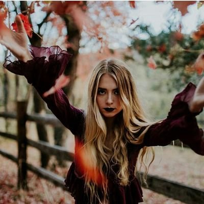 MomentoMagic's tweet image. #MomentoMágico
Espero que ahora la conozcan un poco más y vean lo maravillosa que es.
Gracias por todo @Sylvietty