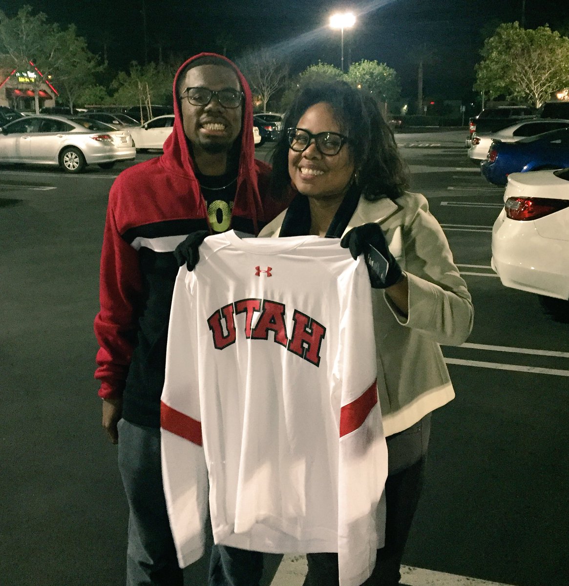 DrMamaKai's tweet photo. So proud of my Son &amp; I have much respect 4 @Utah_Football coaches that will develop him @UUtah Thank u 4 giving him this great opportunity! https://t.co/TTT0Kwi3QF