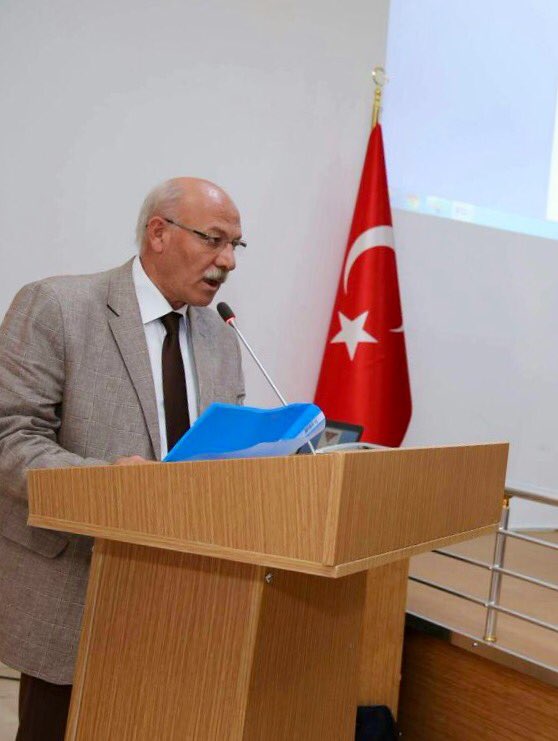 "Ümitsiz Olma"
Yusuf'u Kuyudan Çıkarıp Mısır'a Sultan Yapan Allah Hiç Ummadığın Anda Hayatını Değiştirir..''
Hayırlı geceler