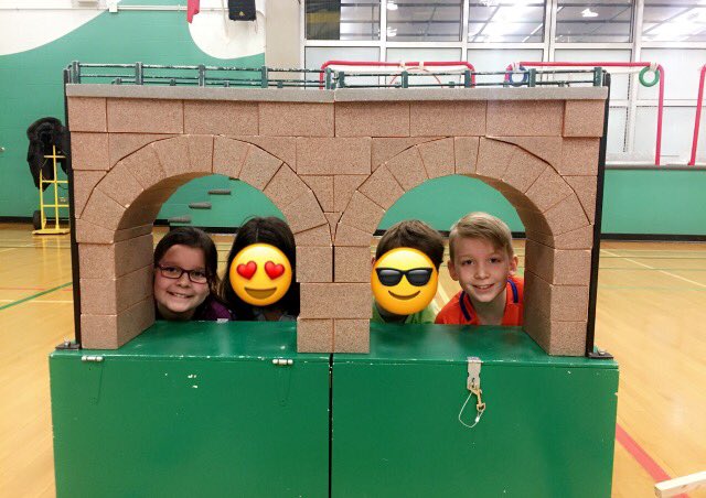 MsBFrey's tweet photo. one of the awesome bridges we built at our #handsonscience field trip #romanarch #epsb https://t.co/r8Pk1nW29B