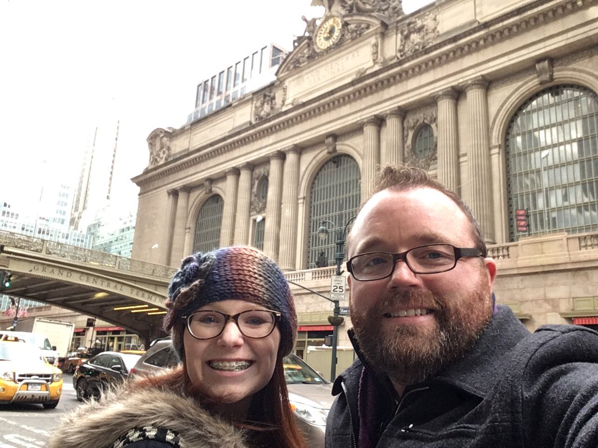 DavidWCampbell's tweet photo. Excited to be back in the Big Apple and sharing it with my girl Maggie! https://t.co/BWqSRI2q7C