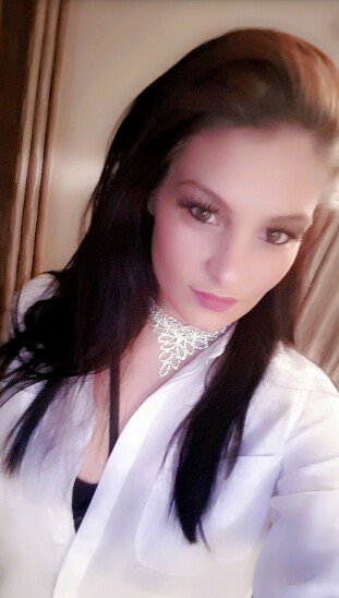 SkinSculpt's tweet photo. Skin Sculpt Aesthetics are out to celebrate success 🎉✌🍾 Have a great weekend guys love Jordan 💋 https://t.co/YiMRXcbL0g