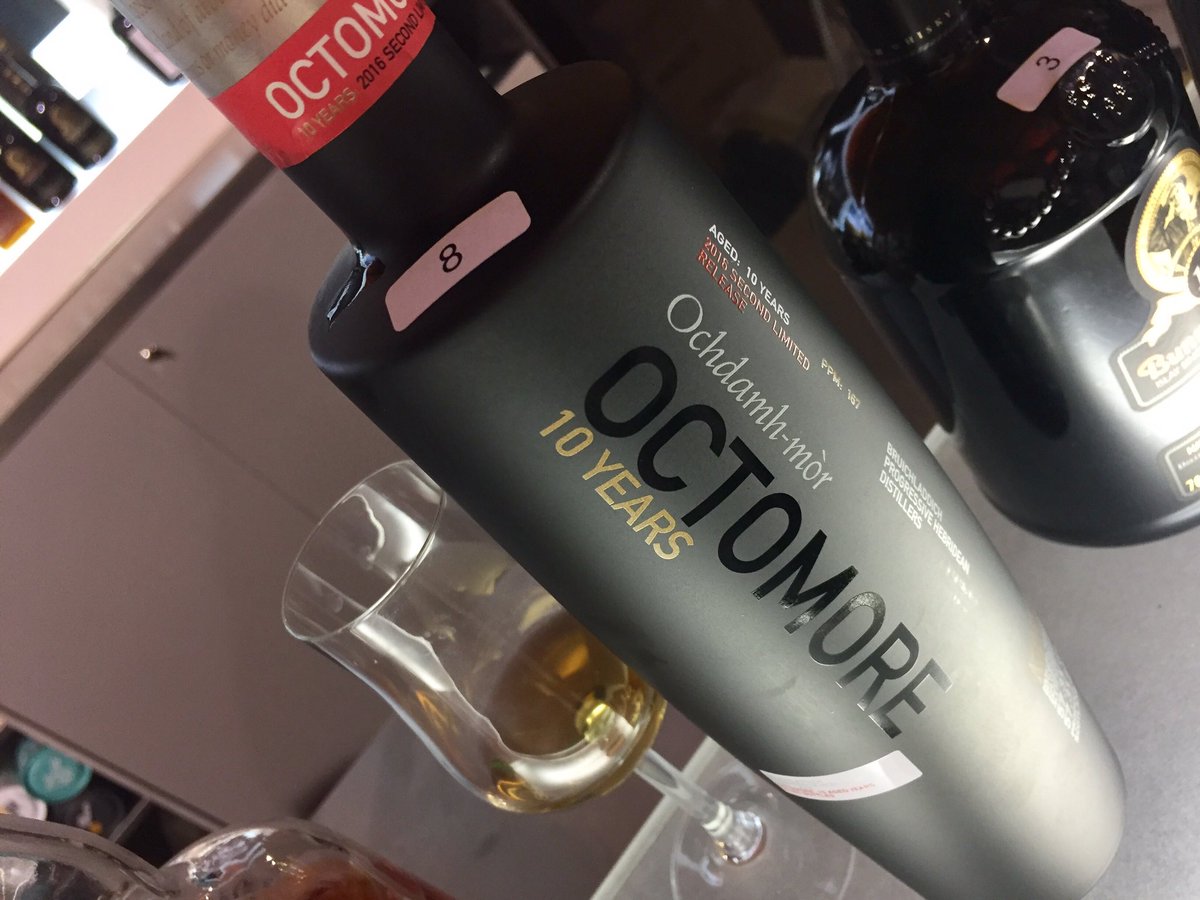 hoomygumb's tweet photo. Mein Highlight des Abends: Bruichladdich Octomore 10 years, 2016 Second Limited Release #0711spirits https://t.co/t4InuLWZfD