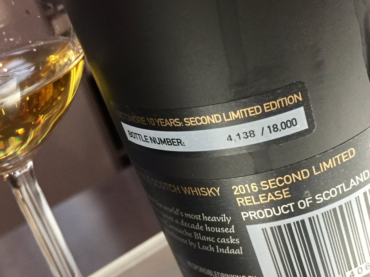hoomygumb's tweet photo. Mein Highlight des Abends: Bruichladdich Octomore 10 years, 2016 Second Limited Release #0711spirits https://t.co/t4InuLWZfD