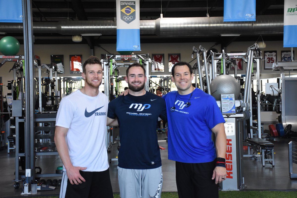 MJP_NextGen's tweet photo. #LionNation @MHSLions Alumni taking their performance to the next level @mjp360.#MJPFam @MattLipka @JohnnyQuinnUSA @Hobie_10 @McKISDAth https://t.co/KHBSI3Y7hs