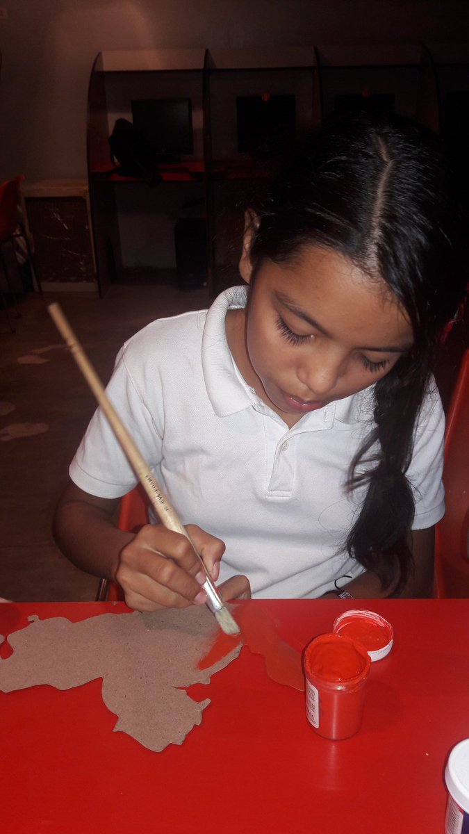 CbitLosCortijos's tweet photo. Participación de niños y niñas en la elaboración de elementos para corto animado @Fundabit @MaryLuzTovar3 @Fundabit_Falcon @liseth_suarez https://t.co/arlUFe6Yos