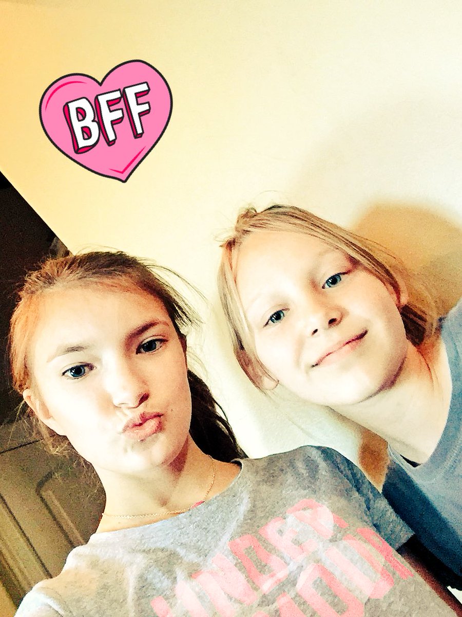 BaileyBextine's tweet photo. With Sabrina ❤️❤️️ https://t.co/1HZJS5szXc