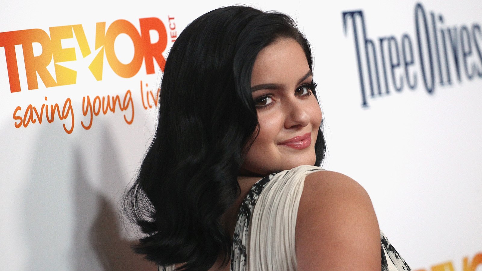 Our fave star turns 19 today. Wishing her a happy birthday!  