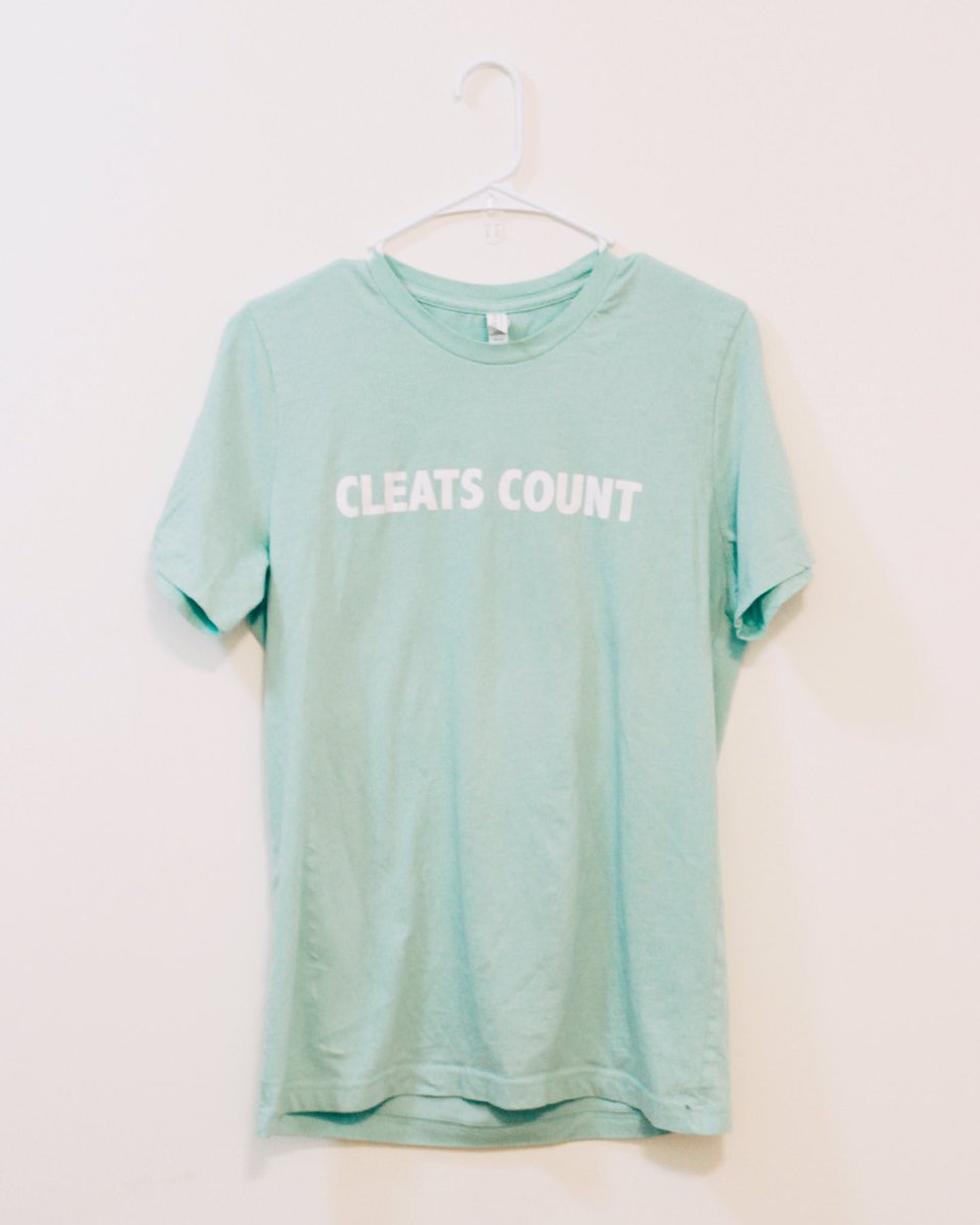 crossbaroffcial's tweet photo. G I V E A W A Y!! Giving away the LAST ever original CC Tee from our first apparel line! RT &amp; follow to enter! Why? Cuz we love you. 📦📦 https://t.co/gNop1WiPy3