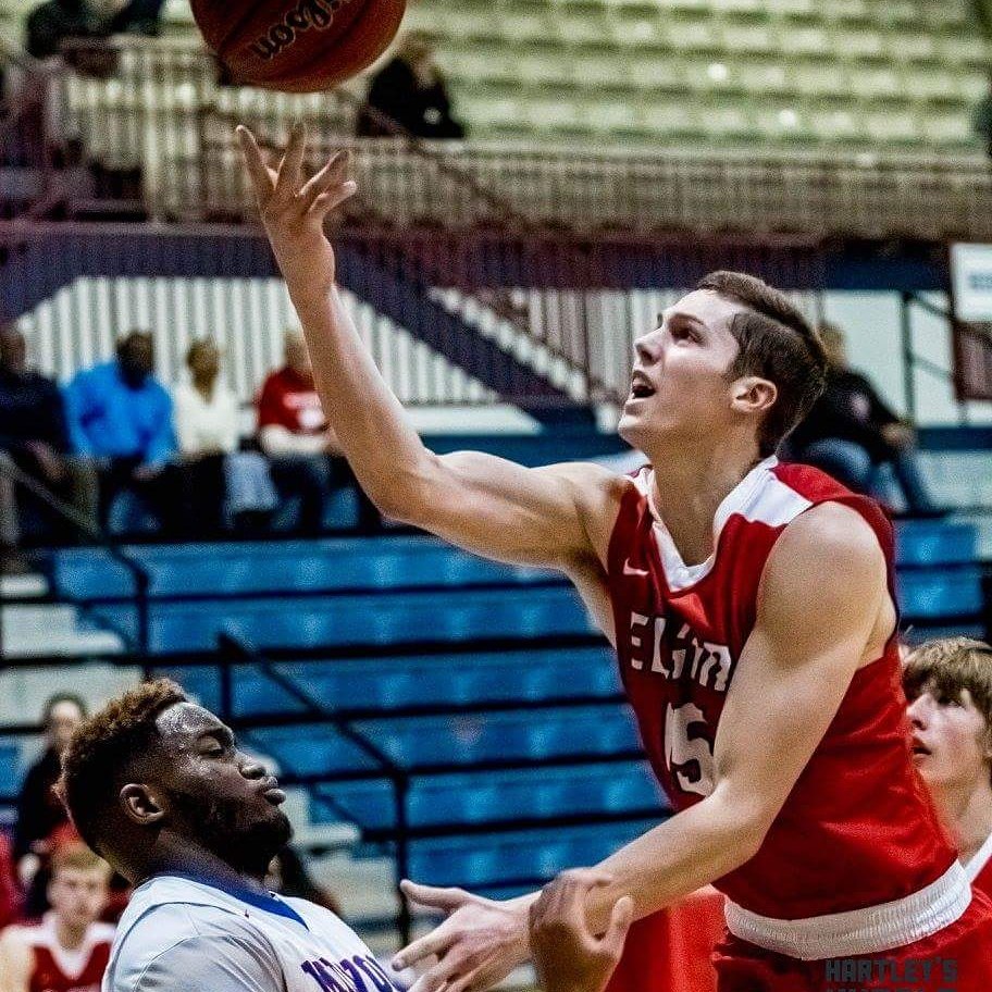landersfab's tweet image. @LandersDillan getting to the rim in the Elgin vs Millwood 1/26 match up.Owls face Altus tonight at home #Goowls #okpreps #weonlyknowoneway