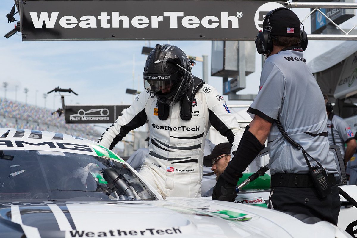 RaceWeatherTech's tweet photo. Bring on the 24 hours! #RolexReady https://t.co/mQgJMKhbyA
