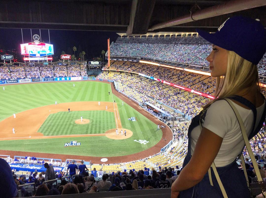 #dodgers #dodgerstadium #la #cali #california #mlb #baseball #model #nofilter #blonde #followme #follow #followforfollow #candicebrielle https://t.co/ytJXGz0gfO