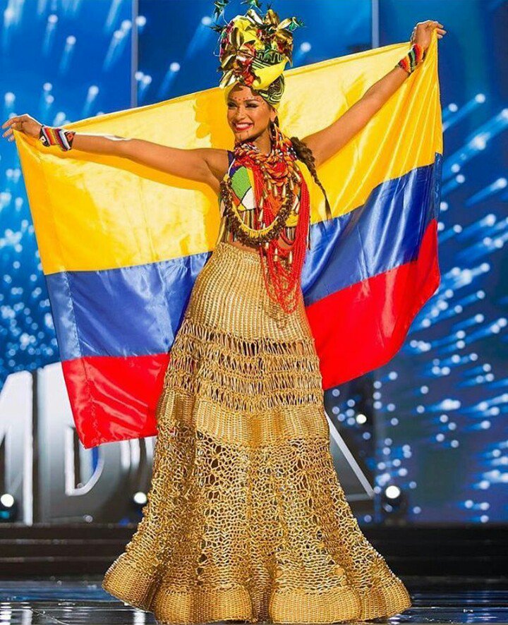 sofngtan's tweet photo. Hermosa como siempre #MissUniverse #Colombia #MissColombia https://t.co/n8dsA1FekL