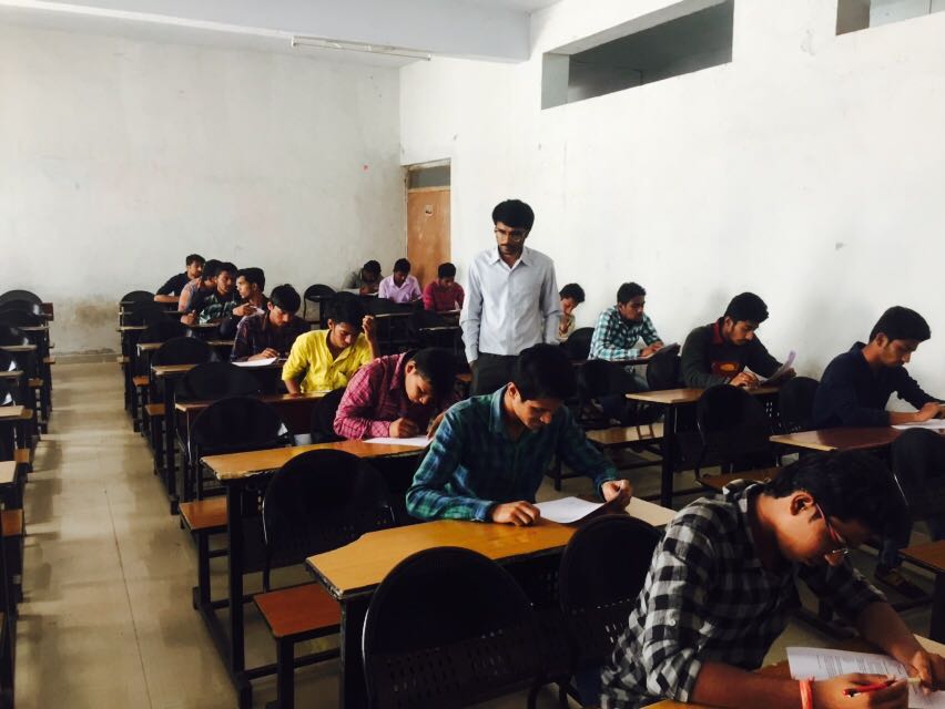 rsolutionspl1's tweet photo. SAP Training Program Conducted by RSPL Team Ashokrao Mane Polytechnic, Ambap
#sapprogram #saptraining #sapacademy #msbtesponsored #sapindai https://t.co/jBcbcsmcX5