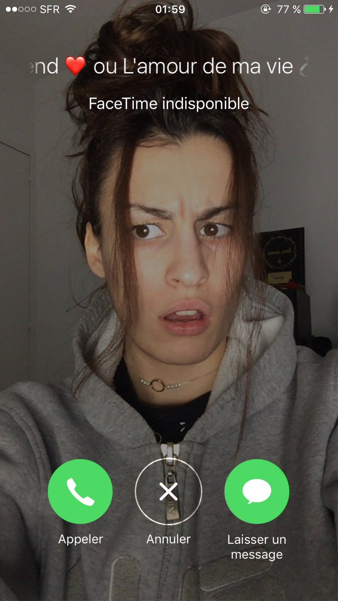 anatweetsof's tweet photo. Quand ta pote qui utilise toujours son téléphone h24 ignore ton appel FaceTime . https://t.co/2yW7Mwlo07