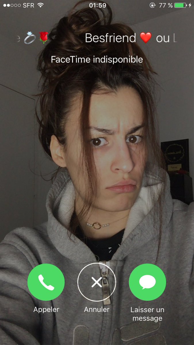 anatweetsof's tweet photo. Quand ta pote qui utilise toujours son téléphone h24 ignore ton appel FaceTime . https://t.co/2yW7Mwlo07