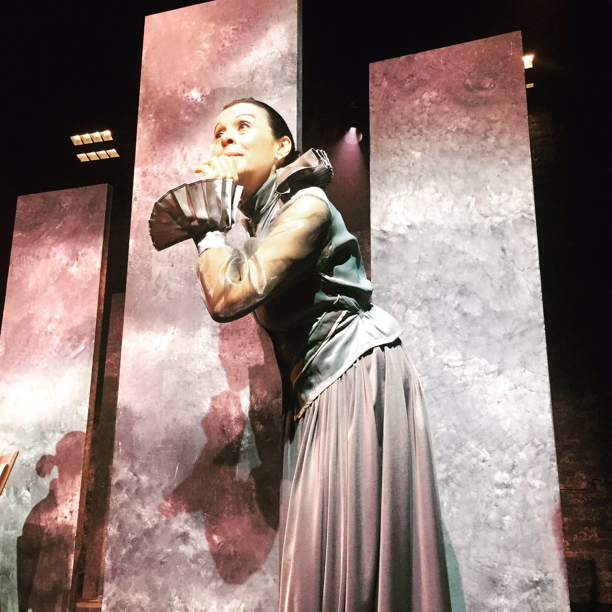 ObraAntesala's tweet photo. Gracias a todos los medios y amigos que nos acompañan esta noche 🎭 #Antesala #estreno https://t.co/J2zybekxu3