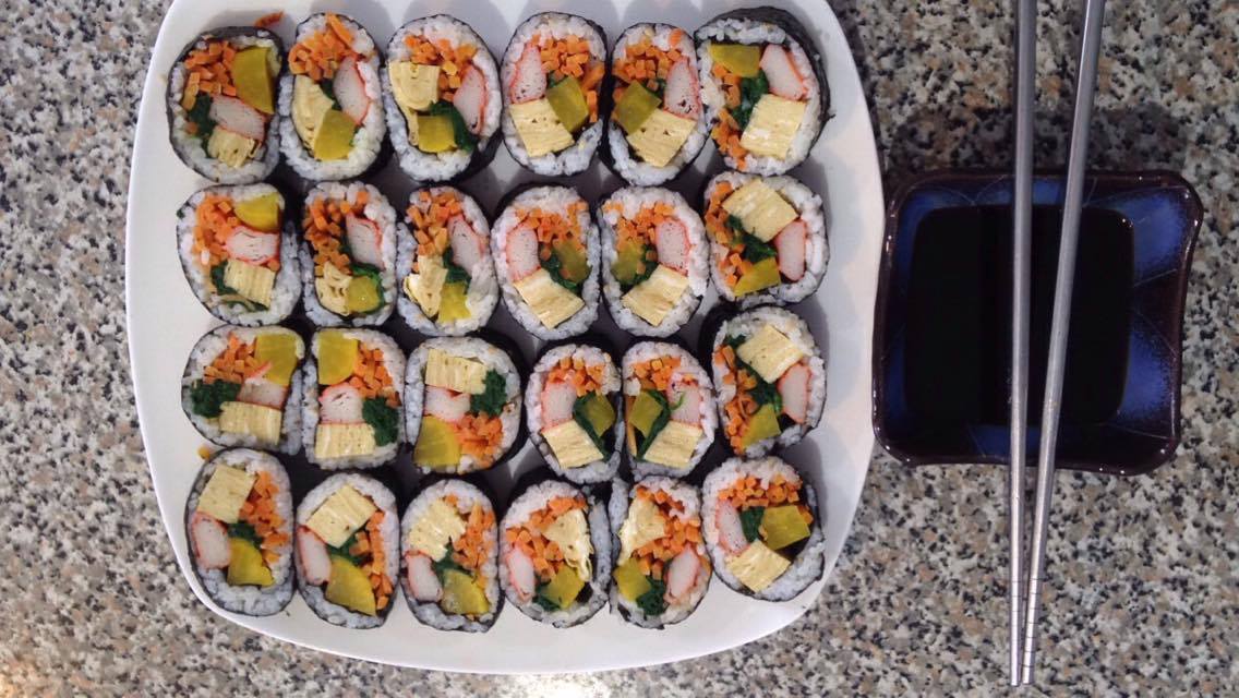 adage085's tweet photo. Voici mon produit final bricoleur! C'était délicieux! #Koreansushi #ped4760 https://t.co/EtzRtsTHNg