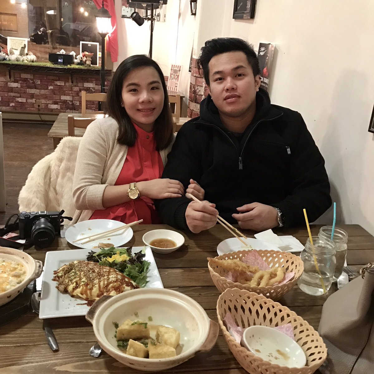 risspberry's tweet photo. 1st monthsary date. 👫💕 jap food + shaved ice + starbucks + movie + wings #01242017 https://t.co/fe7s4QXwsO
