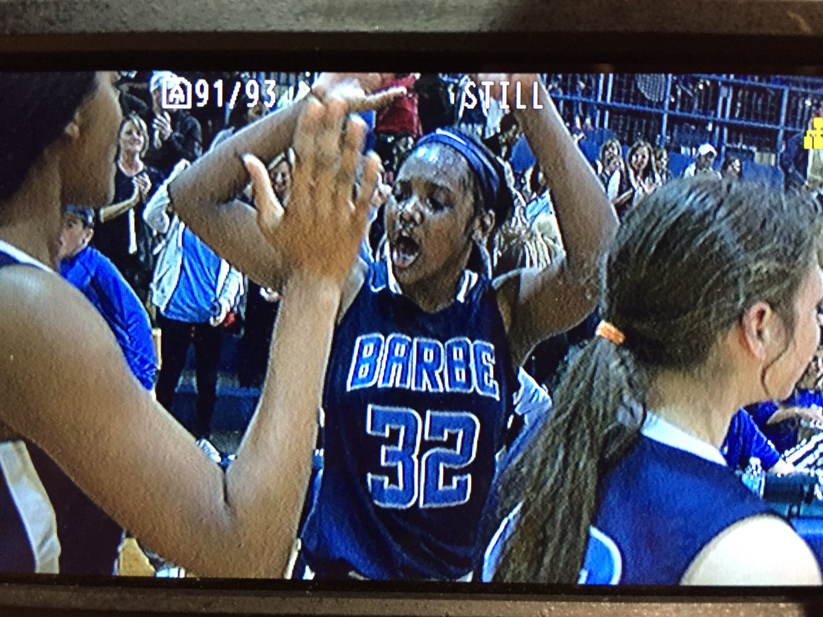 RenardSports's tweet photo. Barbe's KoKo Daniels lay up with 5 seconds left is enough to knock off Sulphur, 48-46.
#SWLApreps https://t.co/xQ5ZlORVWn
