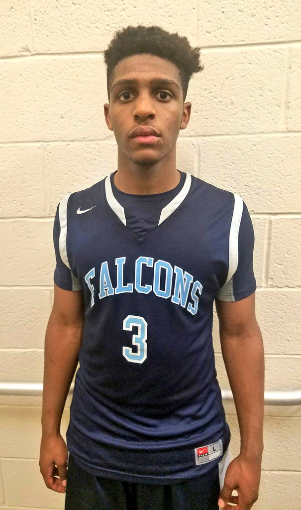 MarcusHelton's tweet photo. Central's Trent Dixon with 24 points (19 in 2nd half) and Javani Brown 23; Ardie Dorsey led Largo with 19 points. #DMVhoops https://t.co/0LaBWsNkh1