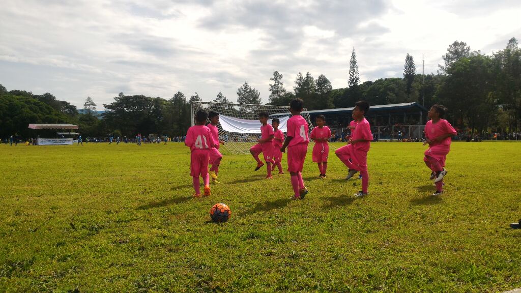 akademi_arema's tweet photo. Skuad tim u-10 Arema football Academy https://t.co/9t30LsWmBk