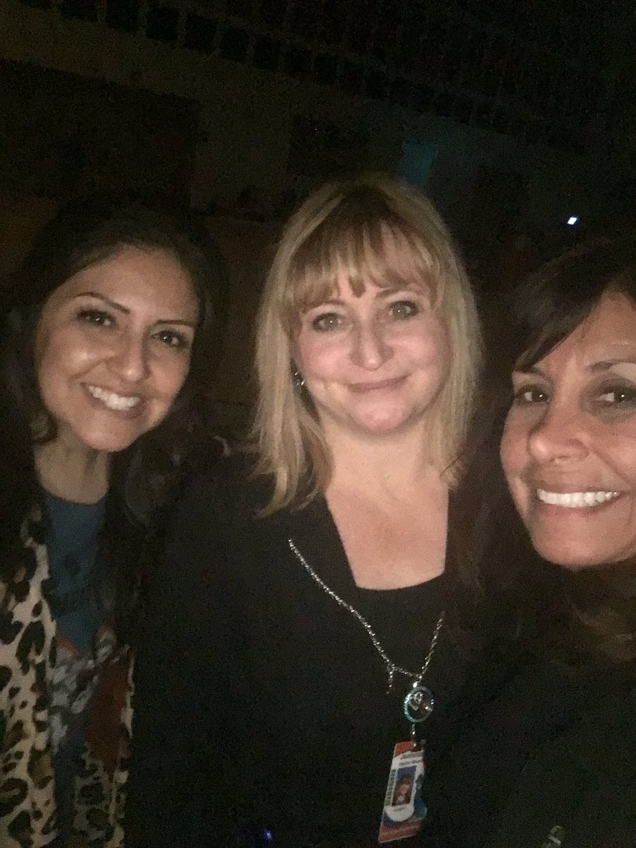 Butler_ES's tweet photo. Movie Night at Butler! Great food, fun and a movie! https://t.co/07SmR2sHt8