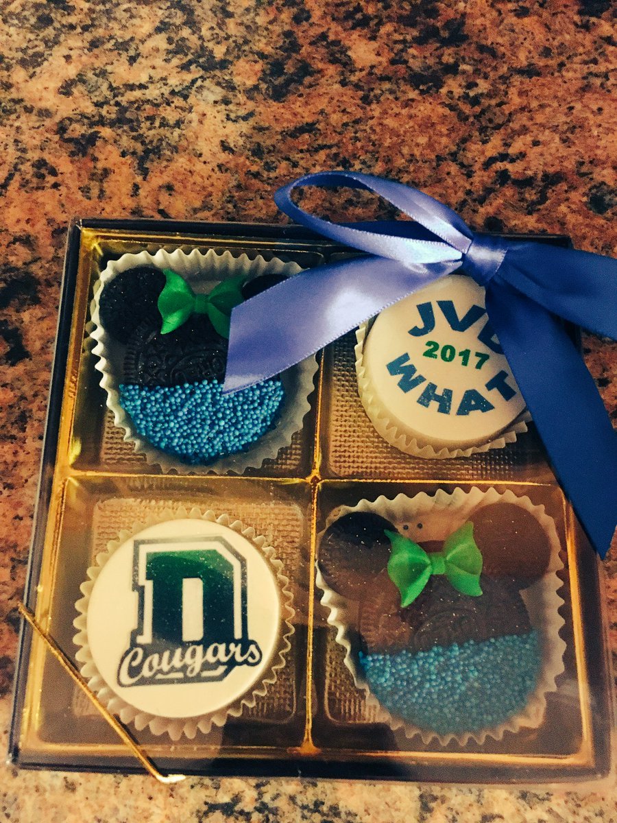 A very big thank you to Mrs. Aquino for the awesome and adorable fire up treats!! Very thoughtful!! 💚💙🏰