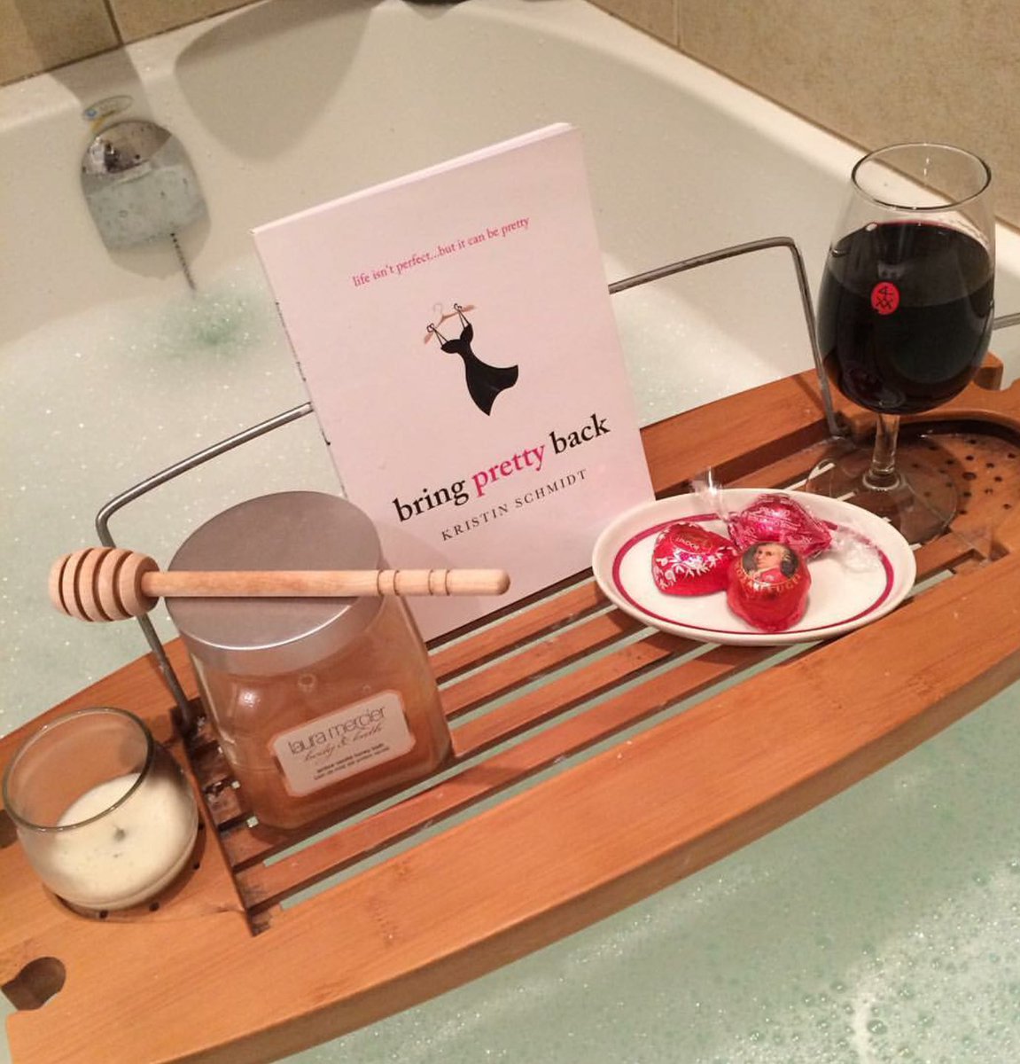 bringprettyback's tweet photo. This! Made my day! Someone sharing a photo - pampering themselves while reading my book! #bringprettyback https://t.co/5EmRT6rBP1