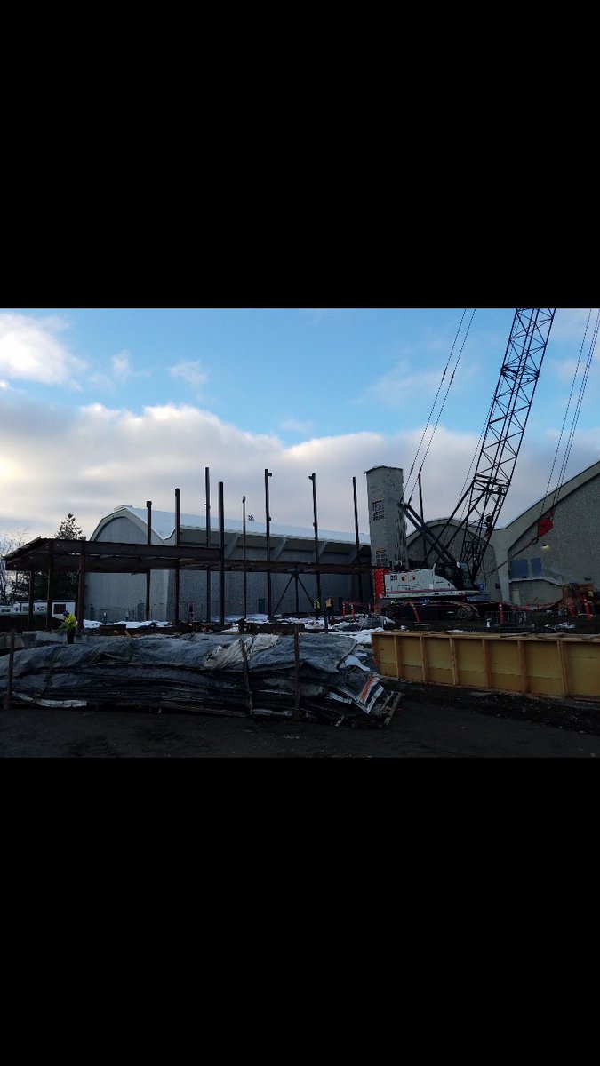 walkerjake4's tweet photo. First real day of steel! Volkar center GONZAGA #ZagUp #Gozags #Garcoconstruction https://t.co/mIsYmxfLfF
