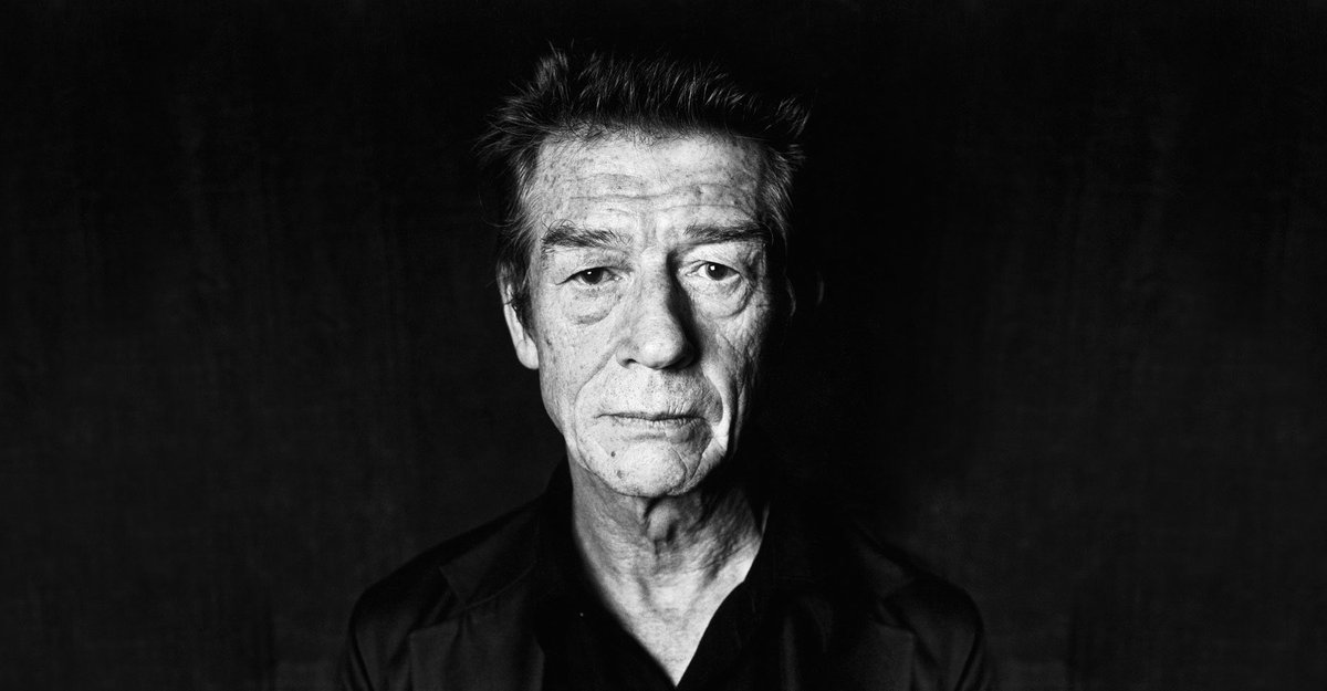thisisbwright's tweet image. John Hurt. What an acting legend. Rest in peace dear Sir. Wand shopping won't be the same without you ⚡️
