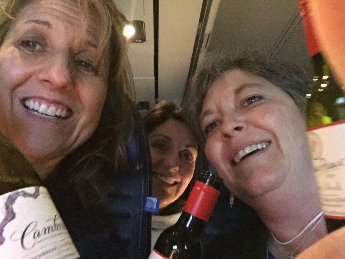 KristiHullings's tweet photo. Cheers to tech guru @lesliefisher for making #FETC2017 (and the trip home) great! https://t.co/XSLRNknMIB