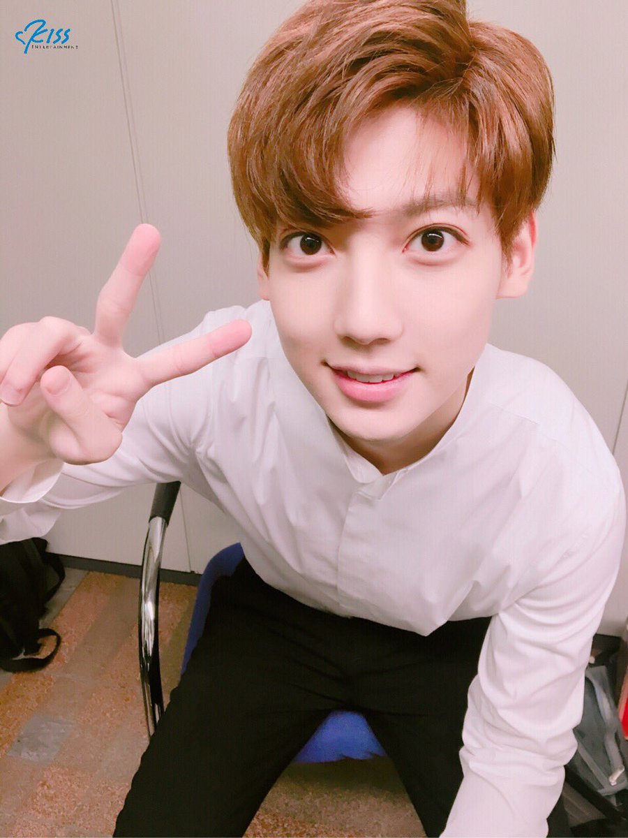 BF_JPN's tweet photo. 今日は①13時/②15:30から難波OCATで I Miss You リリースイベントがあります！
すぐ会いに行くから待ってね✨
#BOYFRIEND #보이프렌드 https://t.co/eLGXIlMNGM