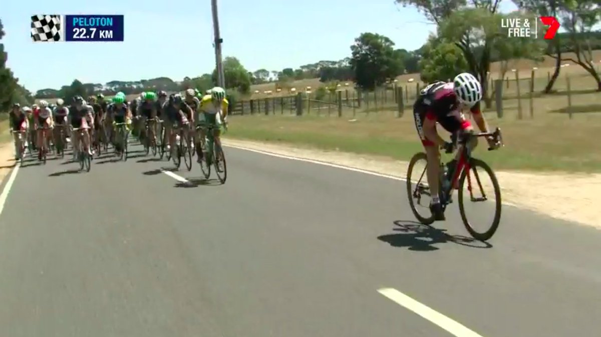 @holdencycling matching <a href="/RushWomensTeam/">Rush Women's Team</a> as the 'most aggressive team of the race'! Both NRS teams! #DeakinWomensRace #CadelRoadRace #CEGORR