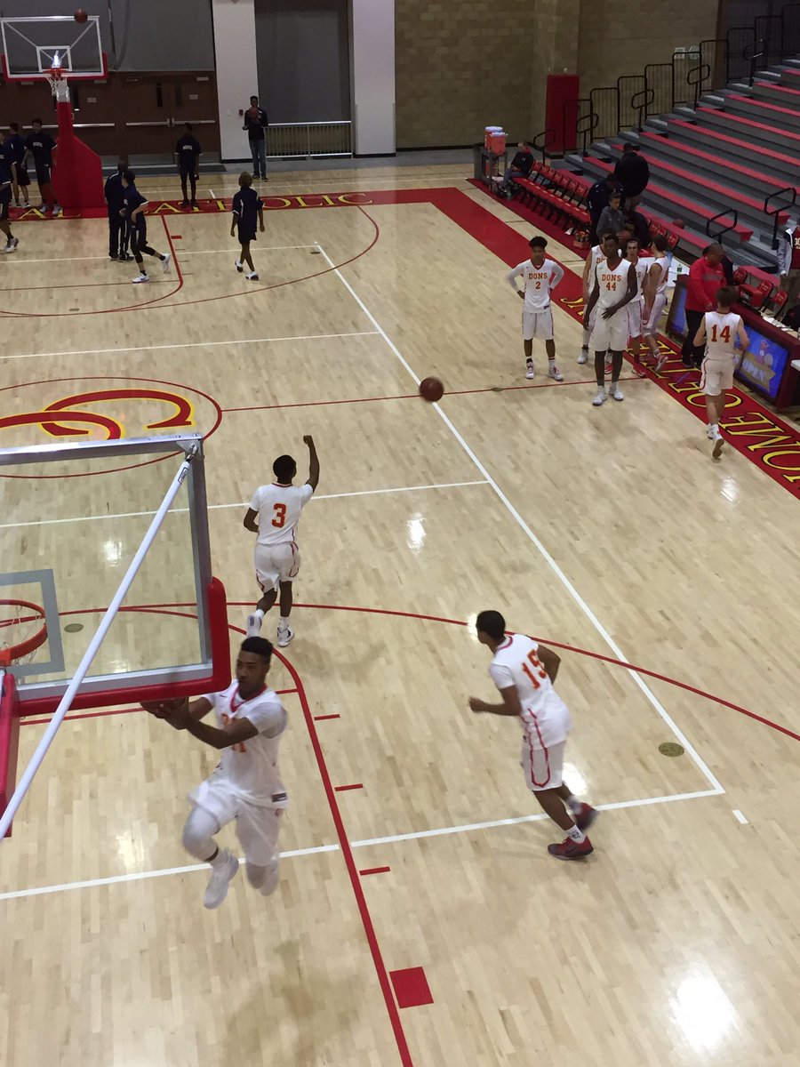 Dons 🏀 getting ready to take on Morse at the Claver Center #rolldons