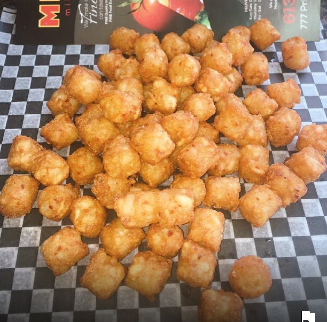 milanopizza1's tweet photo. Open Late at 339 Dalhousie online https://t.co/VtMXkarbuP 
#PomPomPoutine #Latenight #Afterhours #Ottawa #Bywardmarket #Ottears #Poutine https://t.co/G5varETCzq