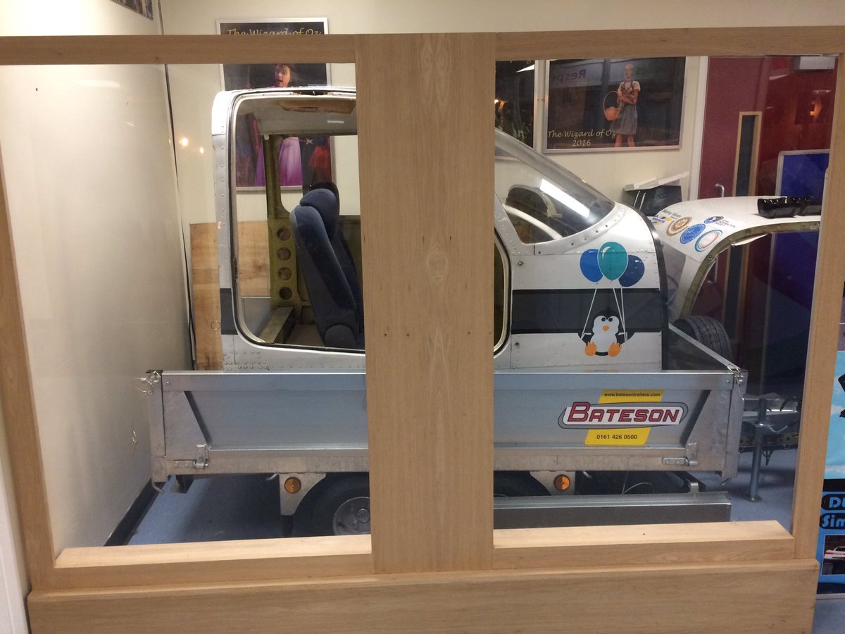 All3nr's tweet photo. Hooray! Finally got the trailer to mount our flight simulator on. Motion platform next. 😄 https://t.co/c7rnRdkKII