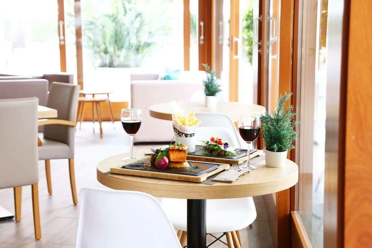mgcafe_rte's tweet photo. Enjoy #MGCafe #PalmaBeach We are OPEN! #restaurante #restaurant #Mallorca #PlayadePalma https://t.co/w4imkky4Y1