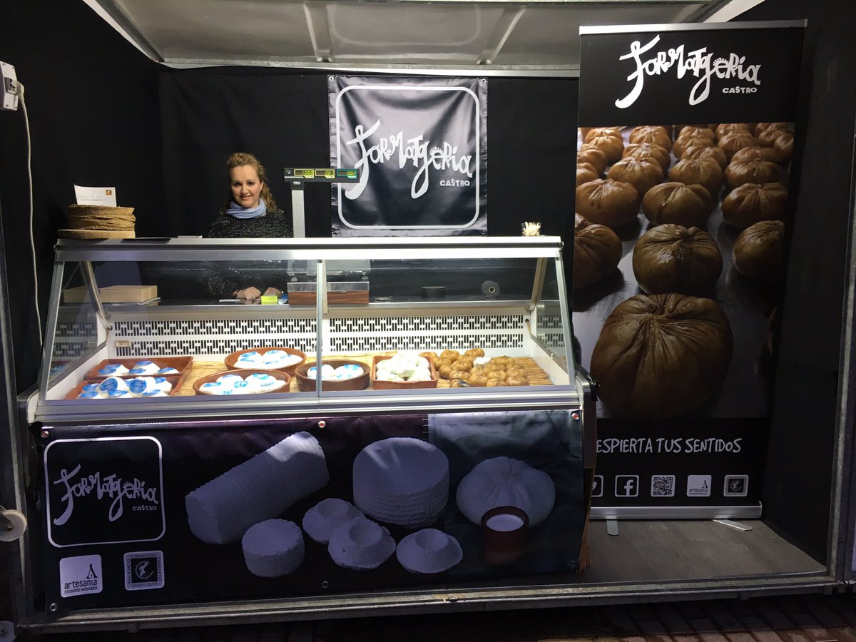 formatgeria's tweet photo. #ComerçDeSilla JA ESTA LA FIRA EN MARXA!! https://t.co/EcLxwSxyaJ