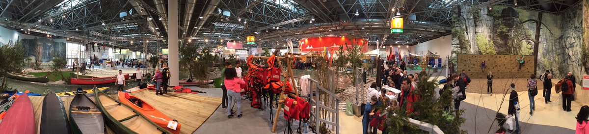 nonstopboot's tweet image. Schönes Panorama in der #Paddelwelt in #Halle13 
#boot2017 #PlayNow