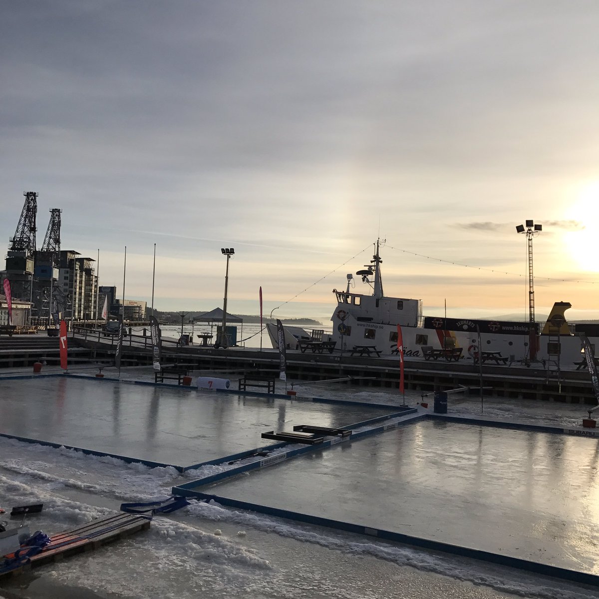 Multimike2's tweet image. Lugnet före stormen. Planerna är i världsklass. 11:30 drar finaldagen igång och kör ända till ikväll!