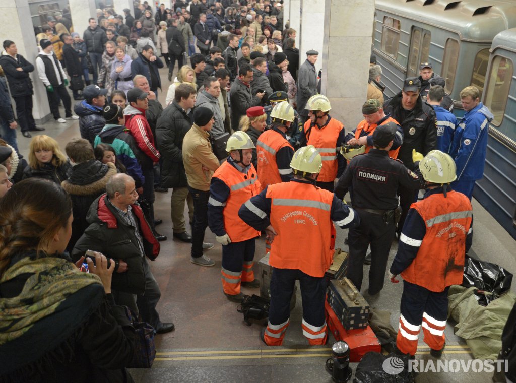 Включи новости на станции. Происшествия в Московском метрополитене. Происшествия в Москве в метро.