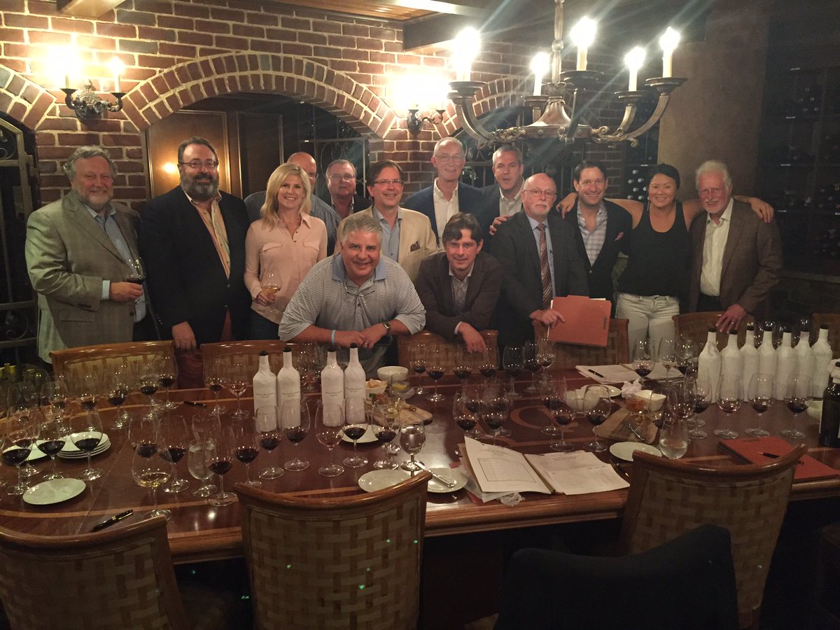 Cliffewood's tweet photo. @KerrinLaz &amp; R. Chapin rocked the Rock!  Against a stellar field in the blind, WOTN = Laz 2014! C u n Napa 4 #PNV17. https://t.co/VmseM3q8G3 https://t.co/sD3VlJVEr6