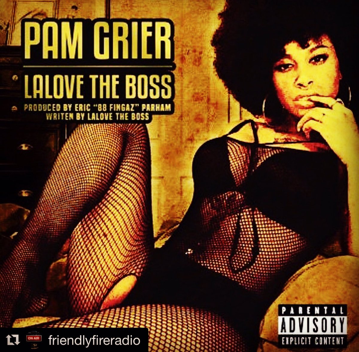 GOHARDBUIZLA's tweet photo. #TSmith holdin' it down wit @TheRealDjSilk π@lalovetheboss #PamGrier is next wit #UnsignedFire #SKEENET @dash_radio https://t.co/wcvfT4fsDE
