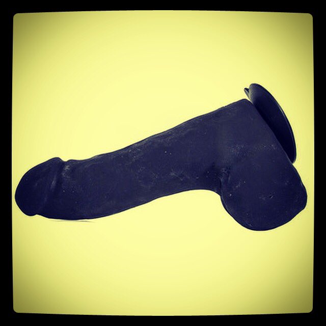dallasnovelty's tweet photo. .@realkinkstore .@TheOriginalDoc #ReallyBigDick #DualDensity #VacULoc #SuctionCup #RealisticDong #sizequeen #strapon https://t.co/dz0sB9zawx https://t.co/GscQBaXUqk