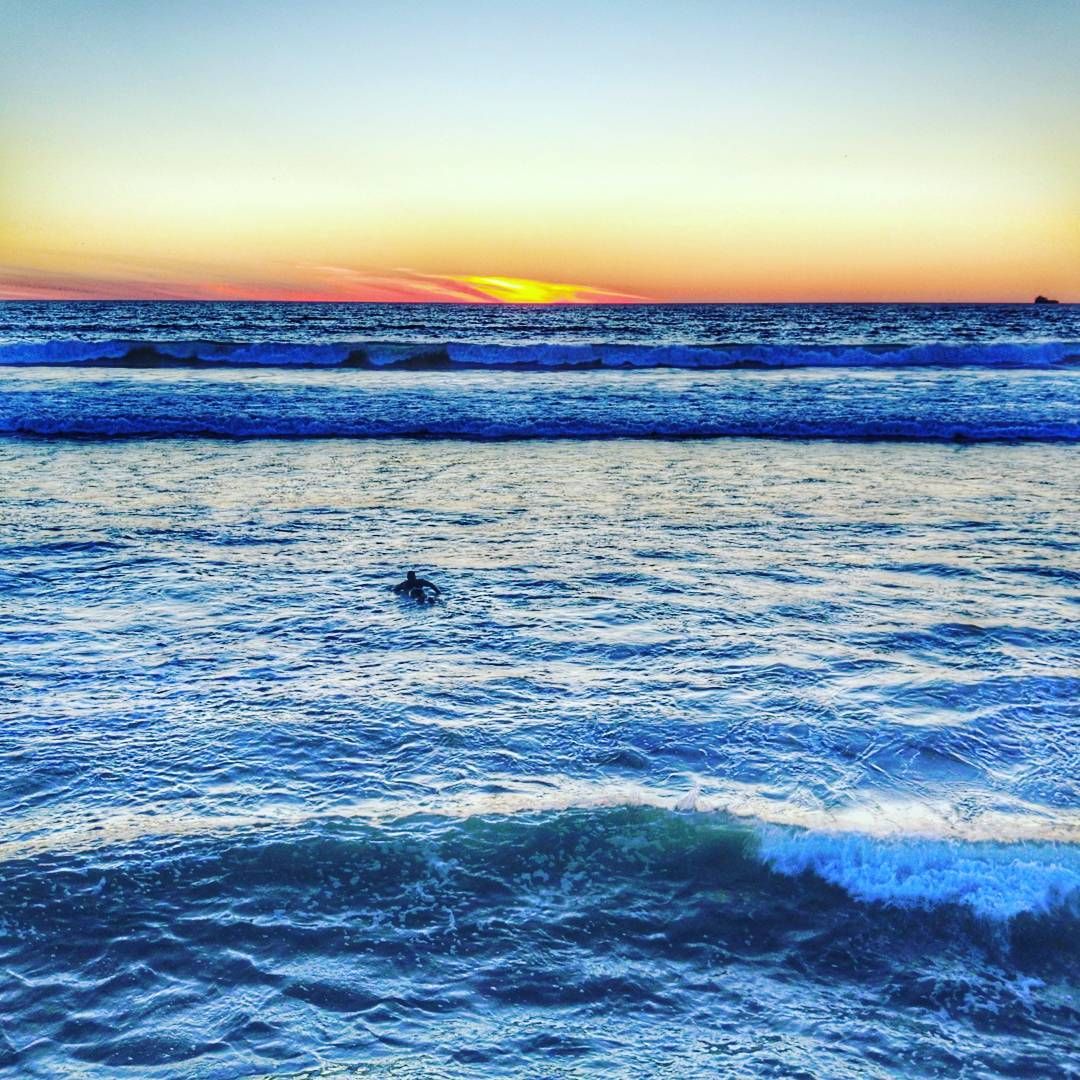 itsOsoPorto's tweet photo. RT @llhelix: last one before sunset
#elportobeach #manhattanbeach #southbay #unknownsurfer #sunset… https://t.co/x4nys9PpkI https://t.co/ffJMPWq6mR