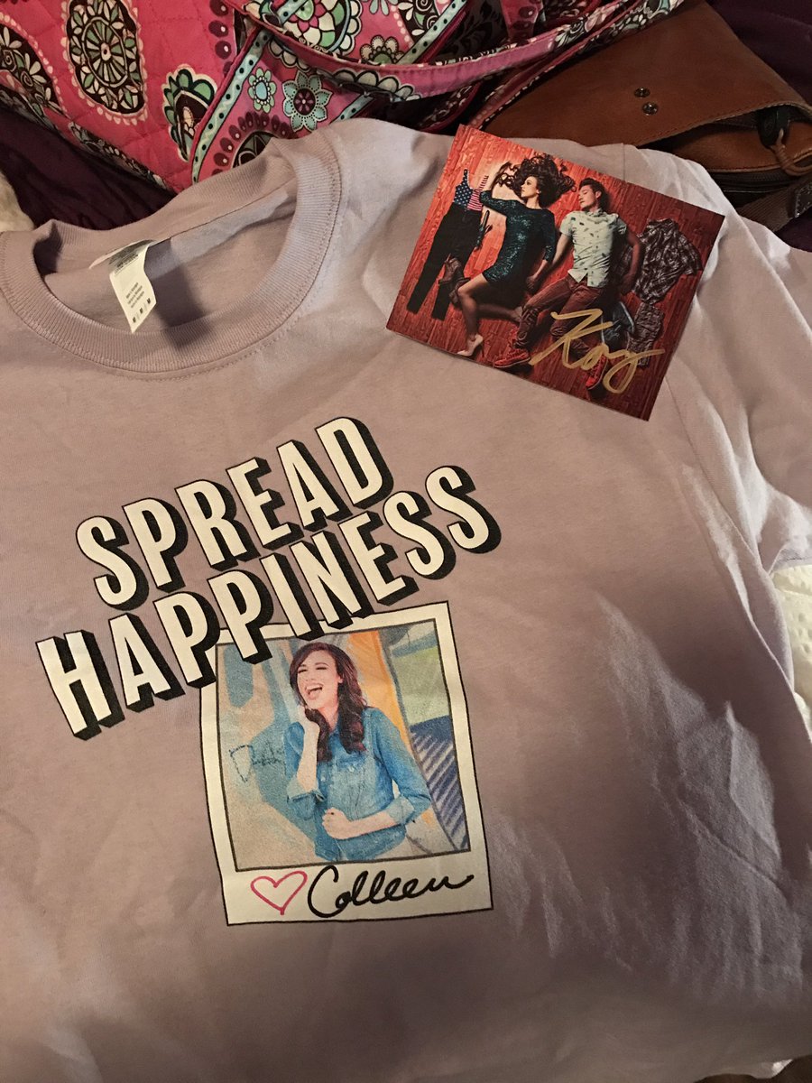 HannaWoodard's tweet photo. What an amazing night seeing one of my favorite people ever! I love you Colleen ❤ @ColleenB123 @MirandaSings #mirandasingsneworleans https://t.co/DXbdFXQyxu