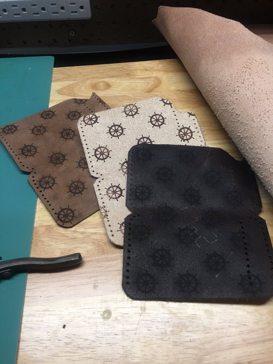 HELM_STREET_'s tweet photo. Inside pattern #gucci #louisvuitton #lol #helmstreet #leatherwork #truecraft #americanmade #landseagarage https://t.co/0AeMixxP66